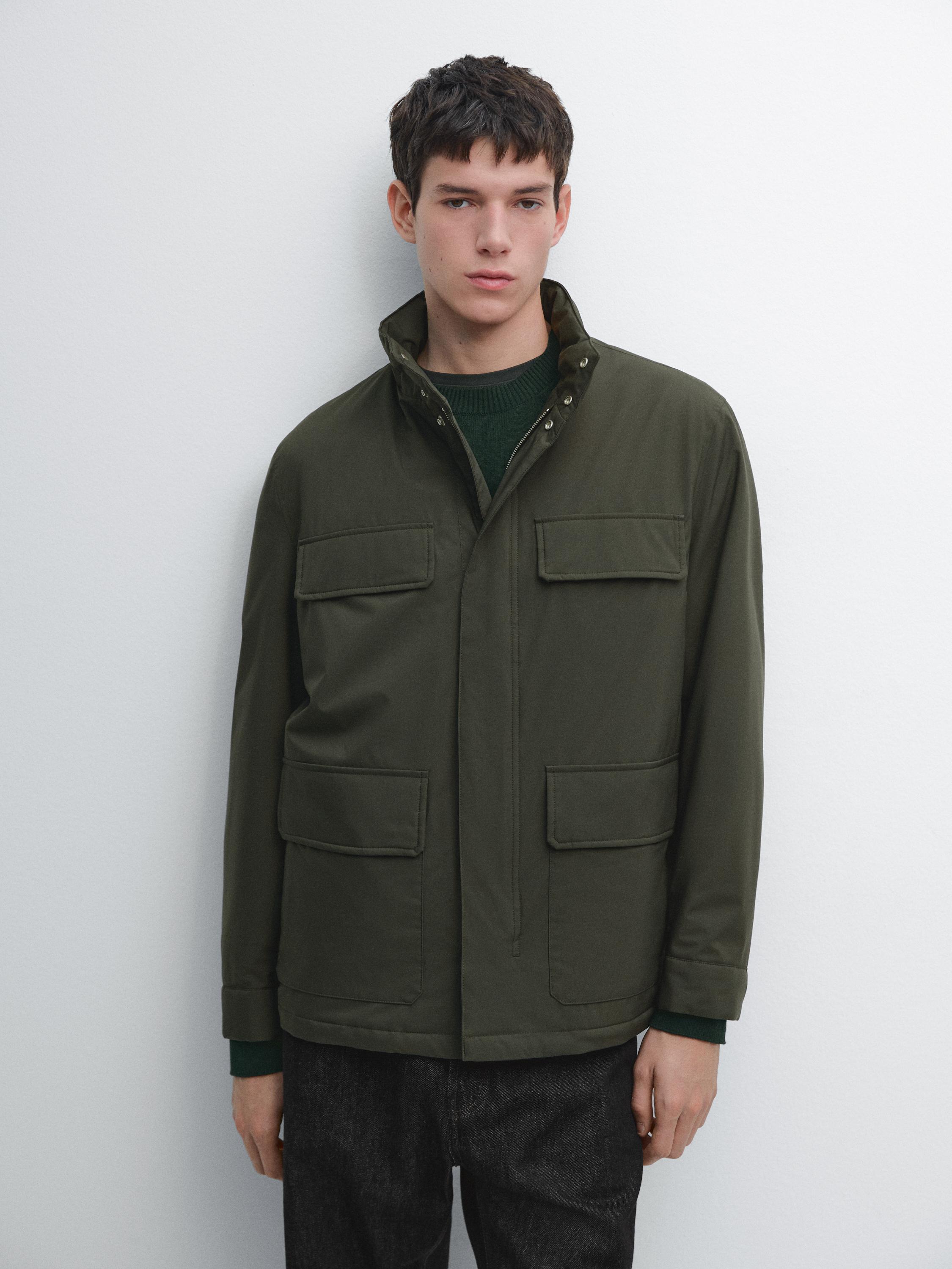 Water-repellent puffer jacket with pockets